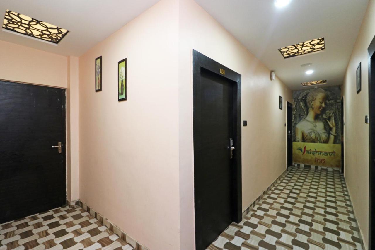 Capital O 8680 Hotel Vaishnavi Inn Hasanganj Exterior foto