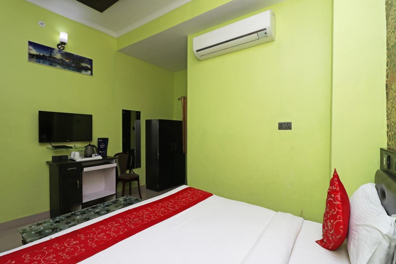 Capital O 8680 Hotel Vaishnavi Inn Hasanganj Exterior foto